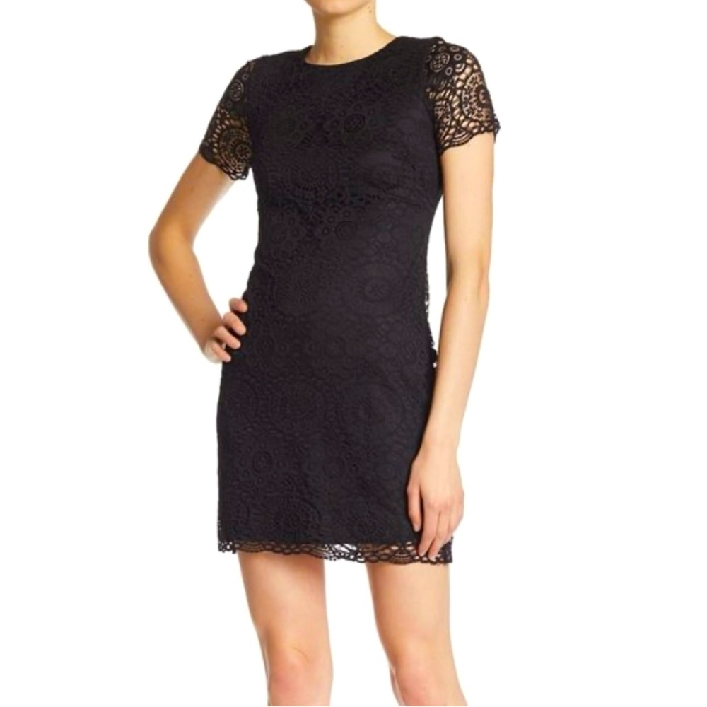 ☀️ Laundry by Shelli Segal Short Sleeve Lace Dress